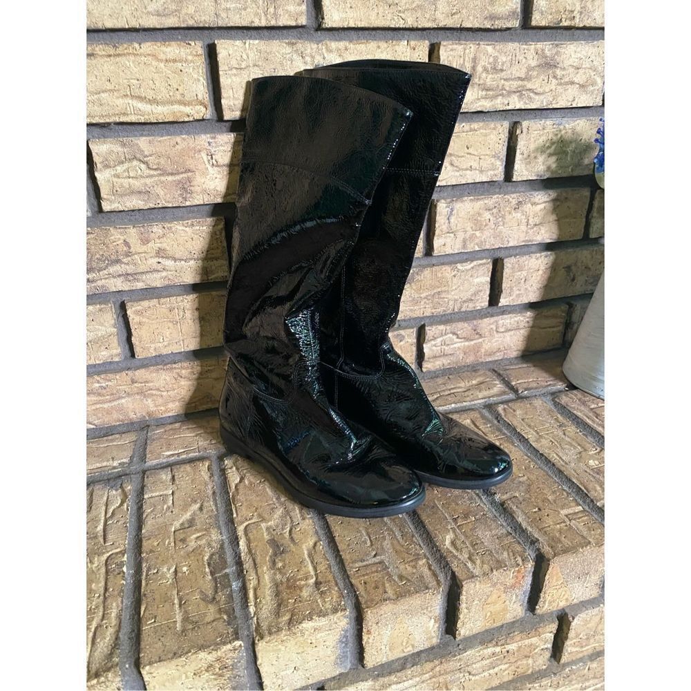 Gianni Bini Leather Boots‎